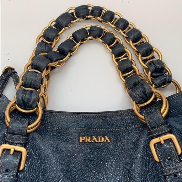 Prada purse - Picture 2 of 10